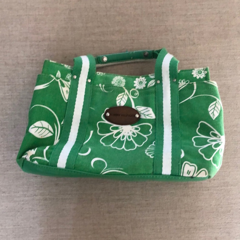 Super cute tommy bag
